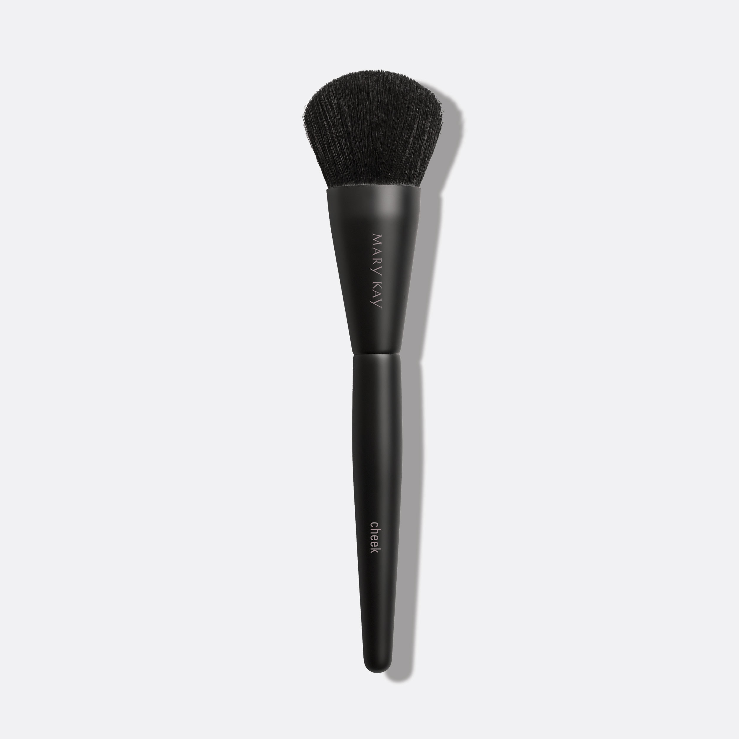 10122321_Mary_Kay_Cheek_Brush_DE-CH-NL_highres-1.jpg